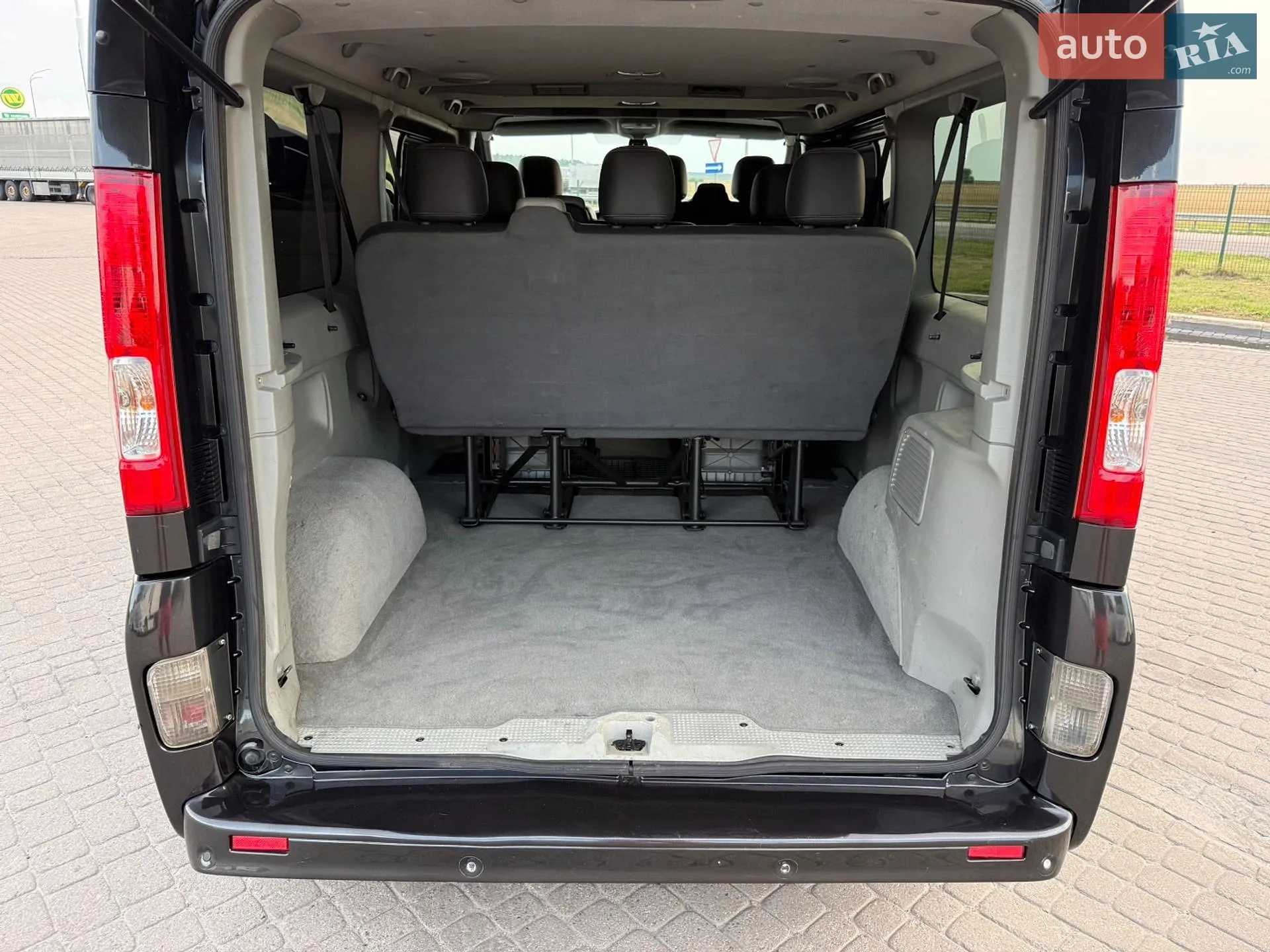 2012 Renault Trafic - мініатюра 40