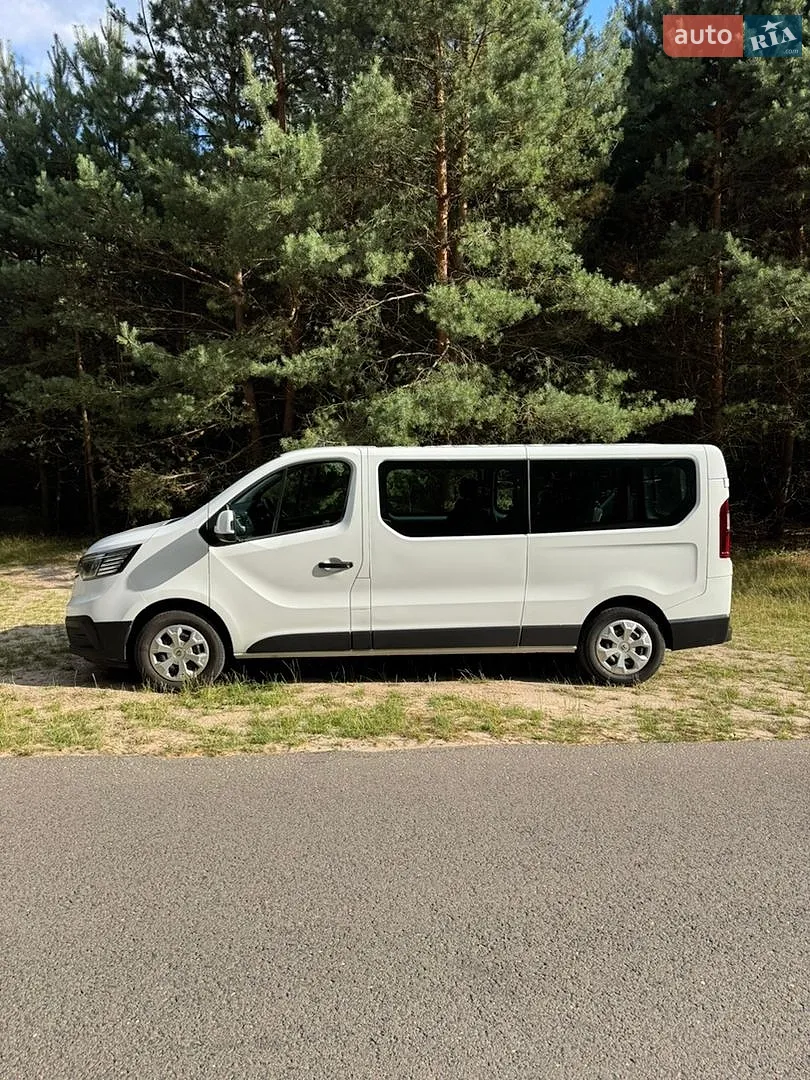 2022 Renault Trafic - мініатюра 3