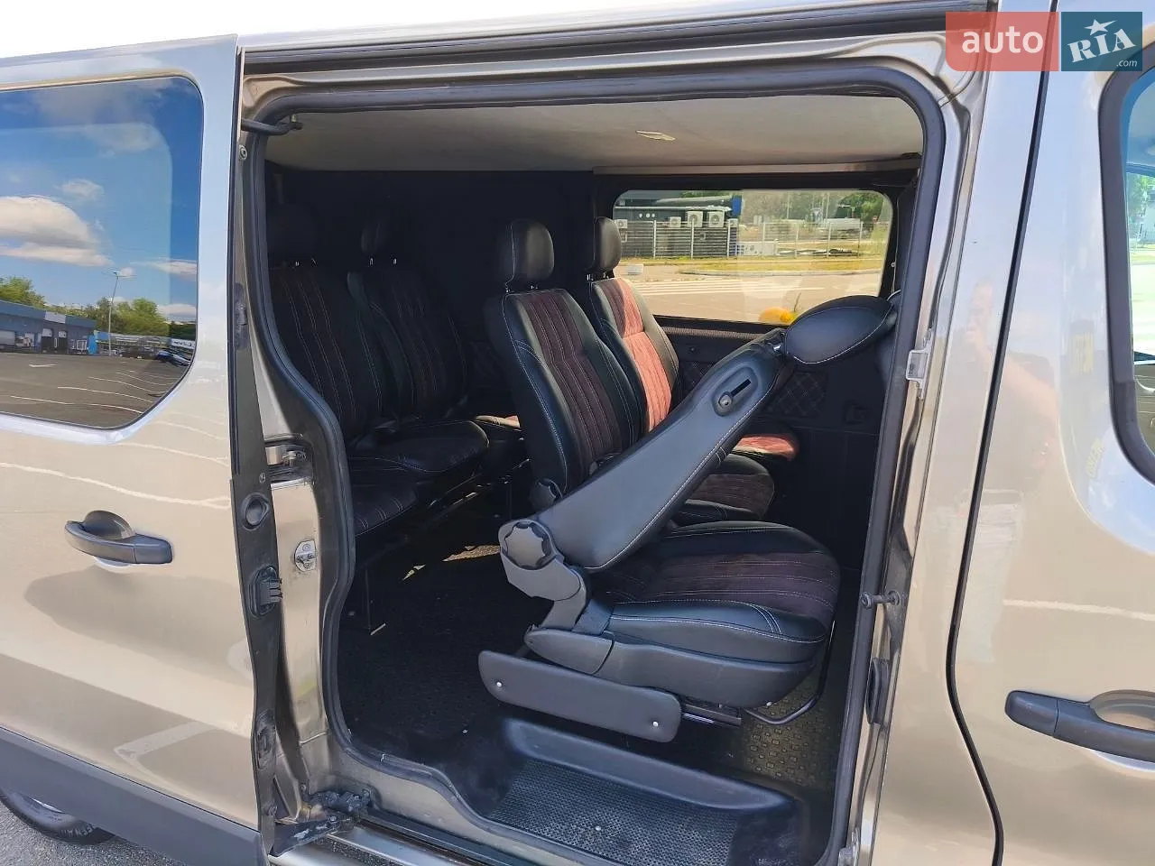 2015 Renault Trafic - мініатюра 9