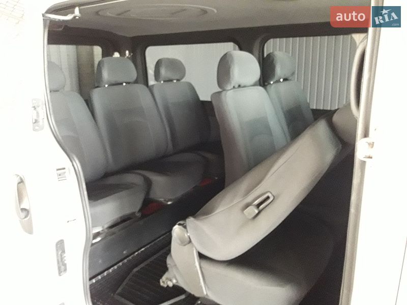 Мінівен Renault Trafic 2009 в Дніпрі