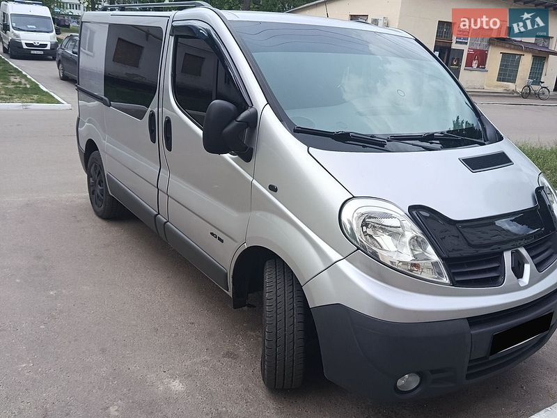 2011 Renault Trafic-Gruz, VIN VF1FLAHA6BY403301:plate — фото 1 (autoria)