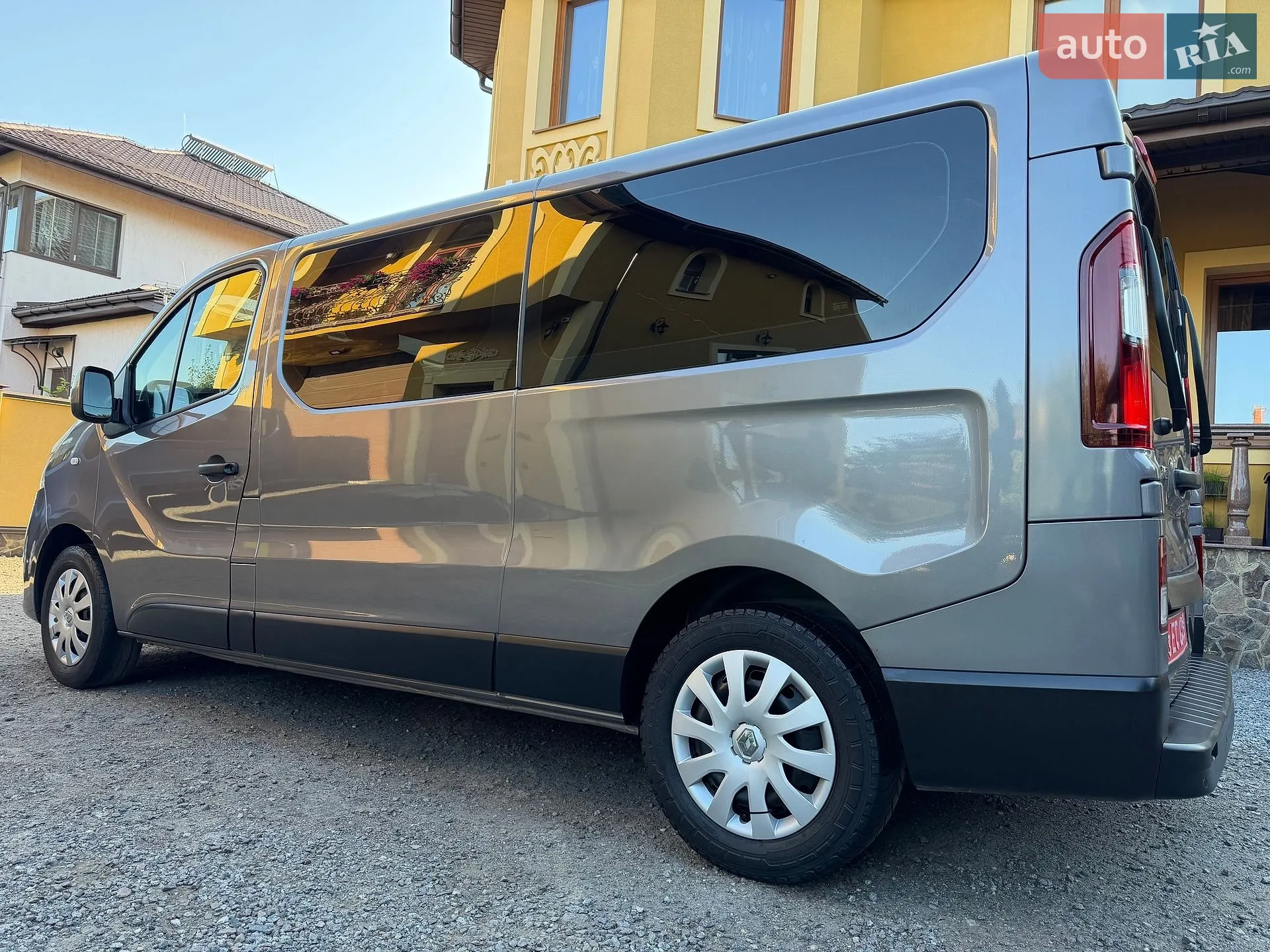 2017 Renault Trafic - мініатюра 5