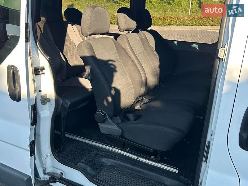 Минивэн Renault Trafic 2007 в Стрые фото 8 Минивэн Renault Trafic 2007 в Стрые