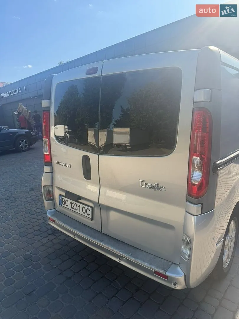 2011 Renault Trafic - мініатюра 10