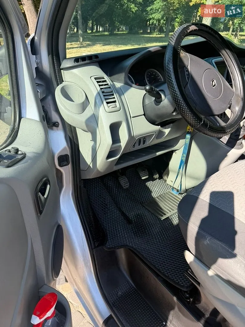 2011 Renault Trafic - мініатюра 23