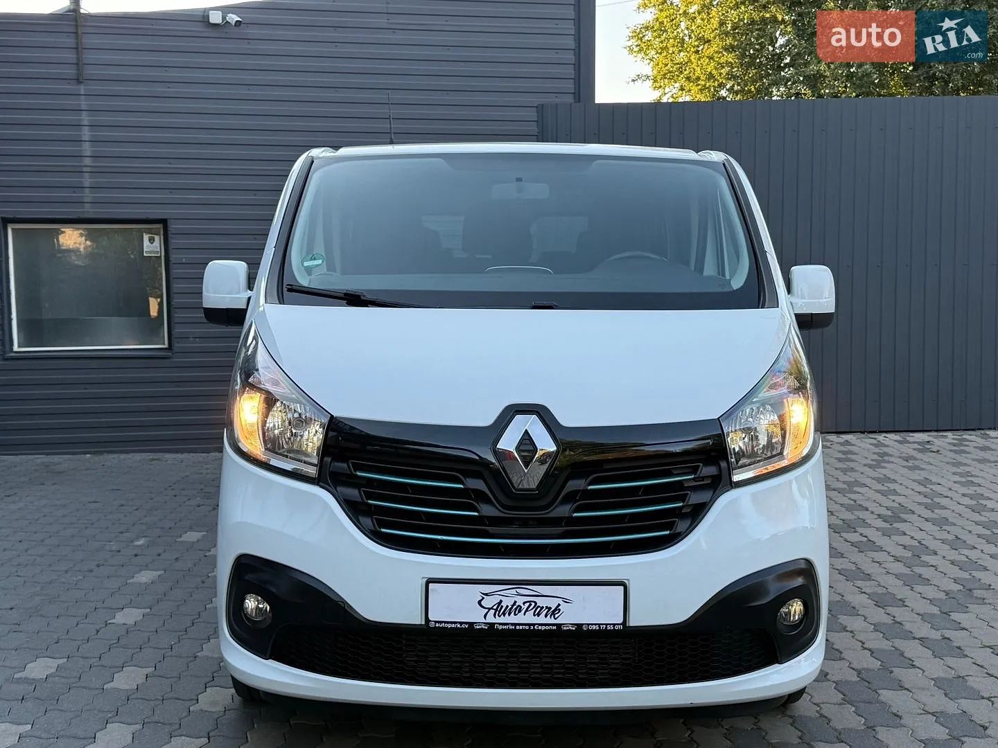 2018 Renault Trafic - мініатюра 3