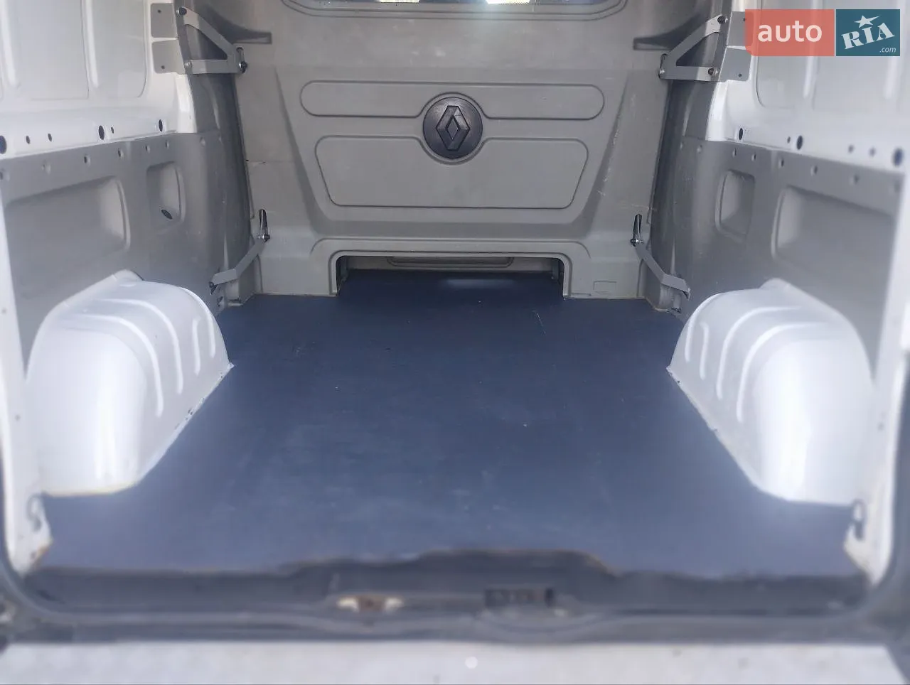 2013 Renault Trafic - мініатюра 23