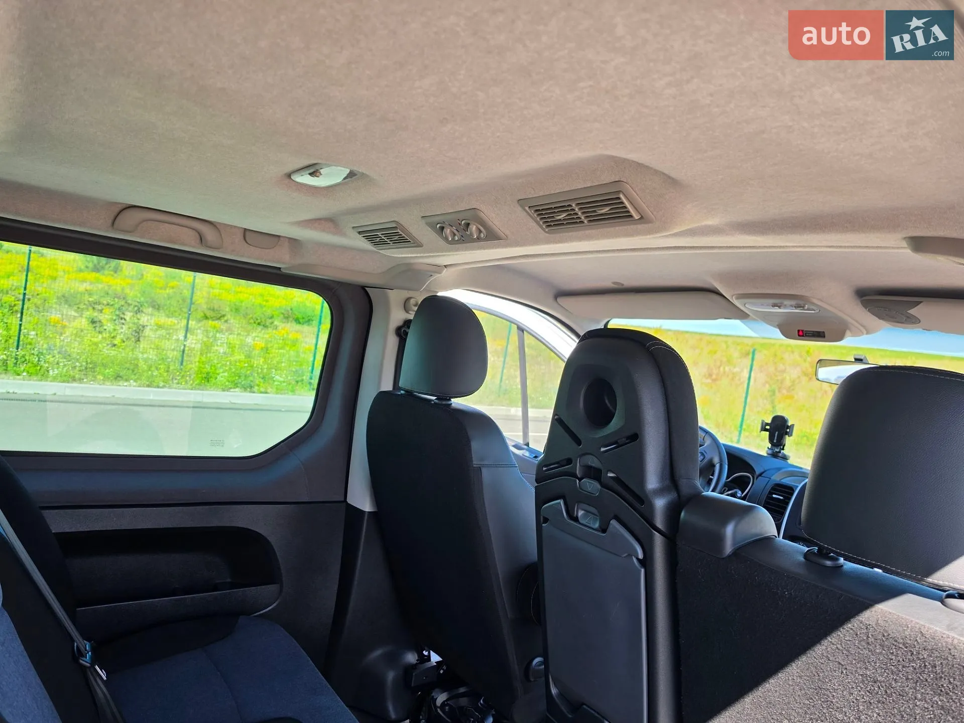 2020 Renault Trafic - мініатюра 15