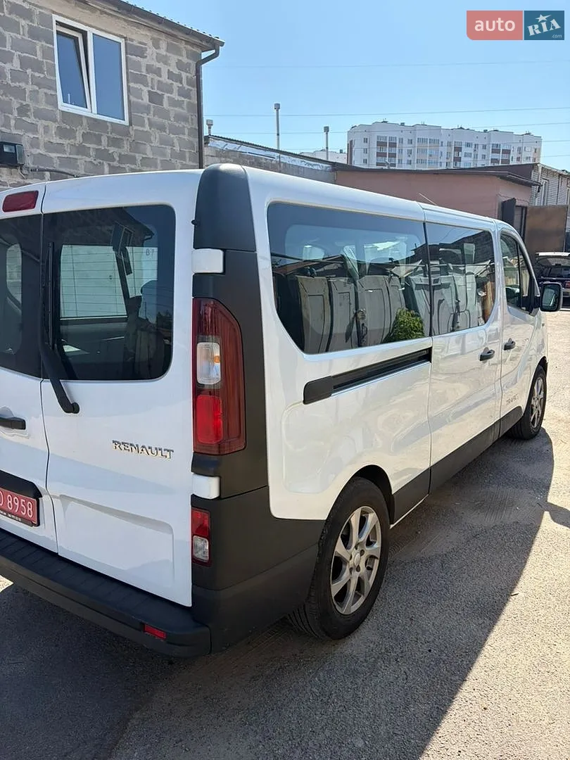 2017 Renault Trafic - мініатюра 4