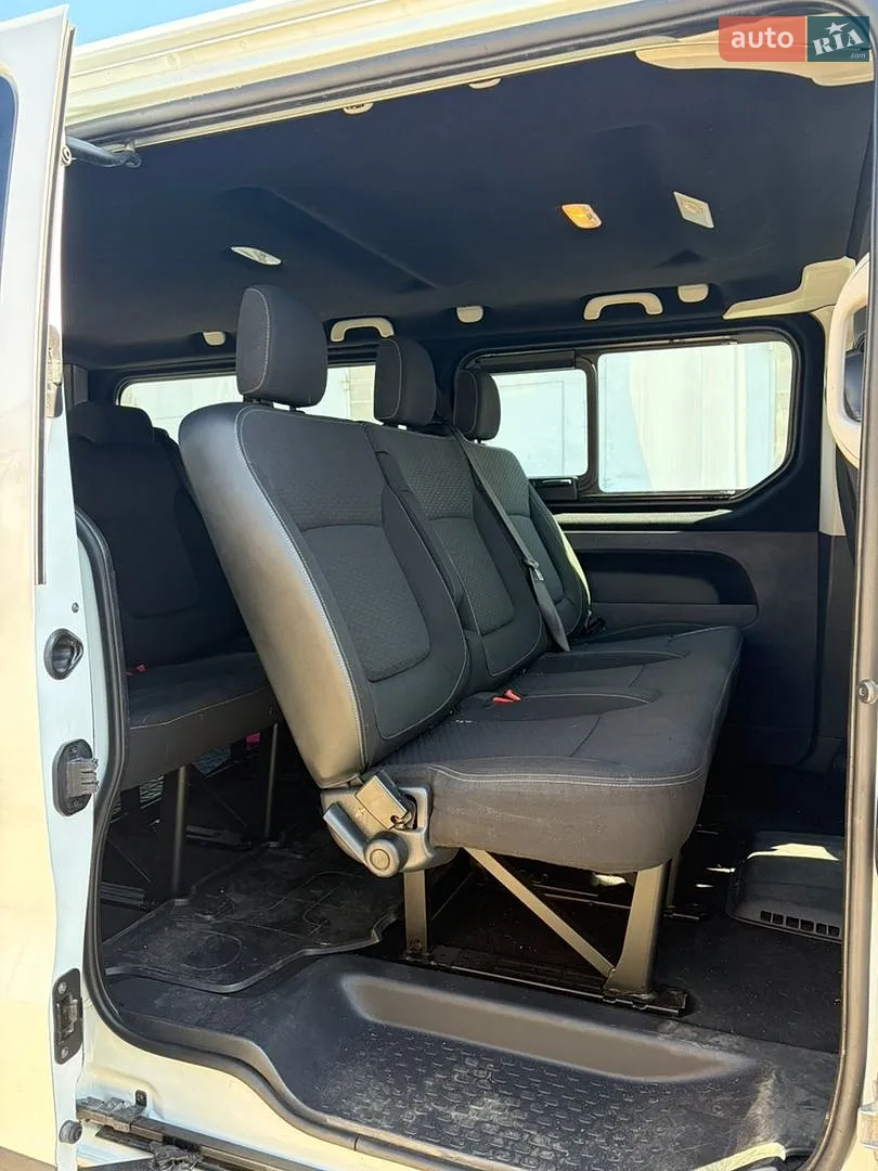 2017 Renault Trafic - мініатюра 9