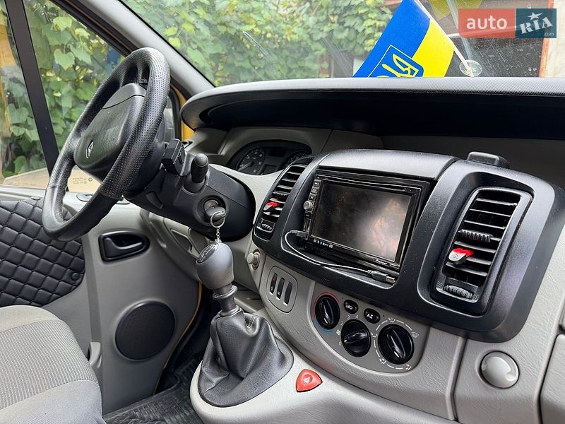 Мінівен Renault Trafic 2007 в Хмельницькому