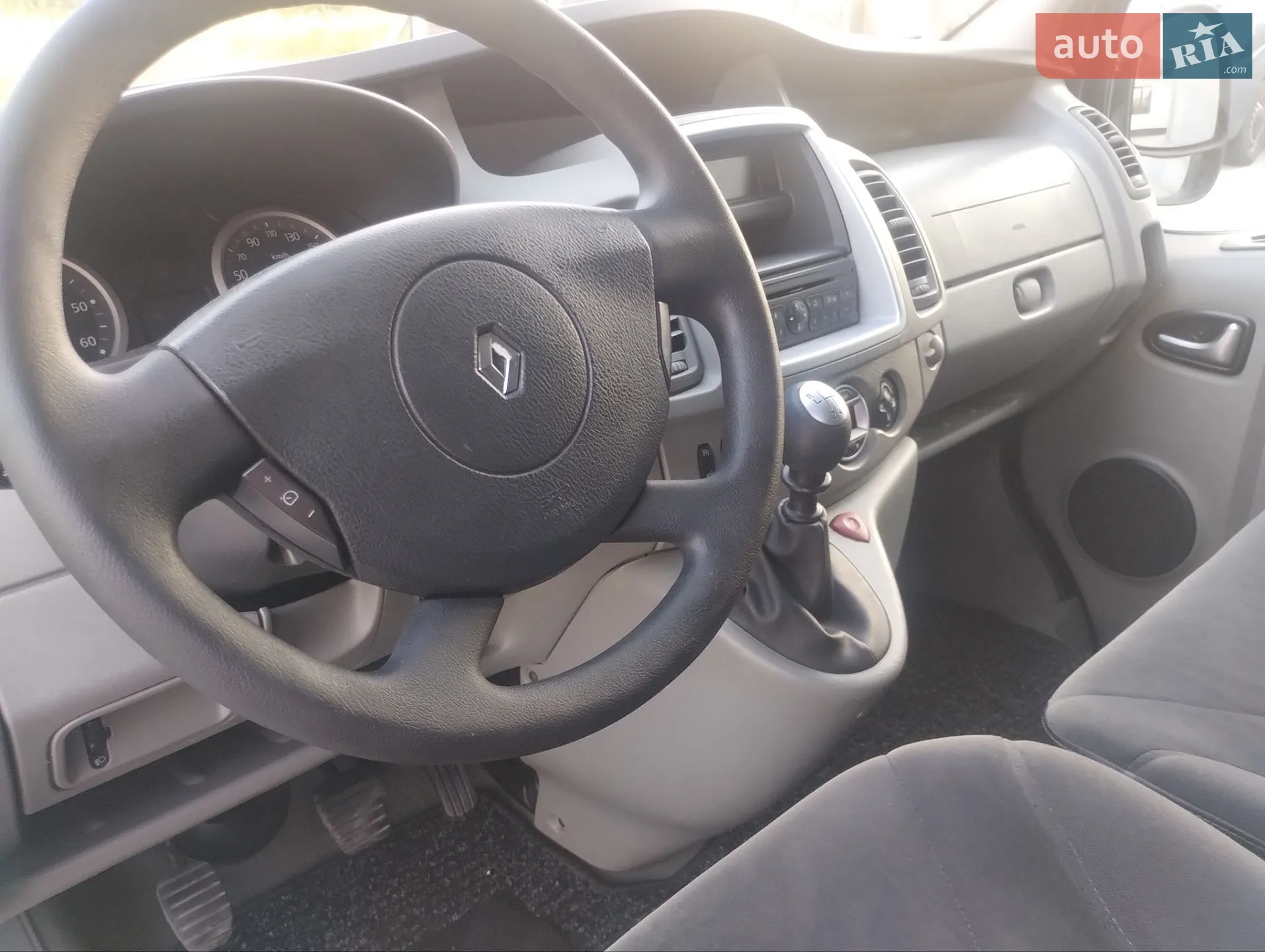 2011 Renault Trafic - мініатюра 11