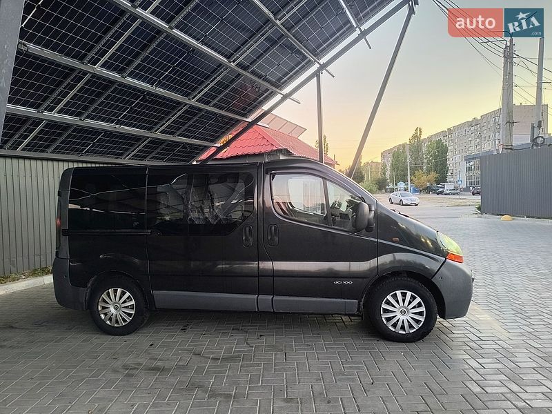 Мінівен Renault Trafic 2002 в Миколаєві