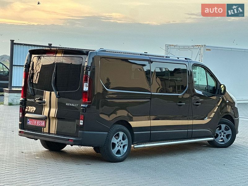 Минивэн Renault Trafic 2016 в Луцке