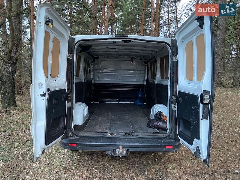 Вантажний фургон Renault Trafic 2016 в Дніпрі
