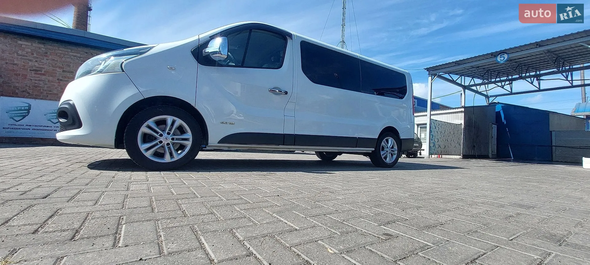 2015 Renault Trafic - мініатюра 7