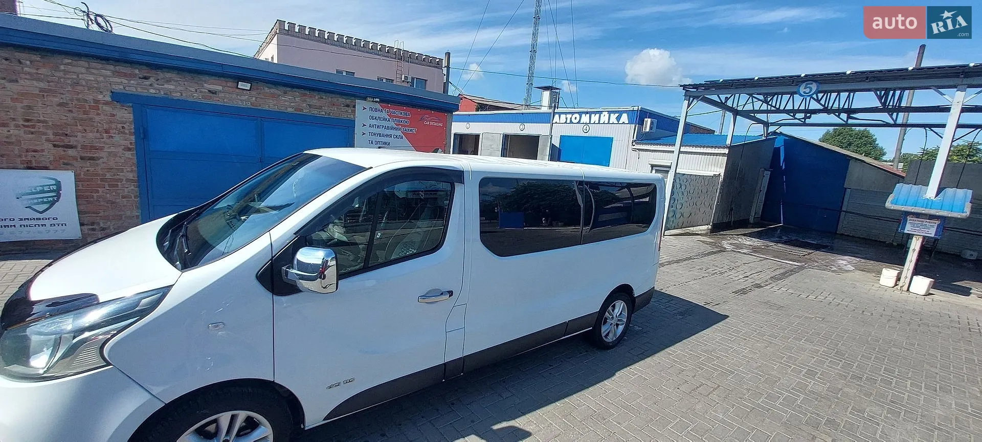 2015 Renault Trafic - мініатюра 8