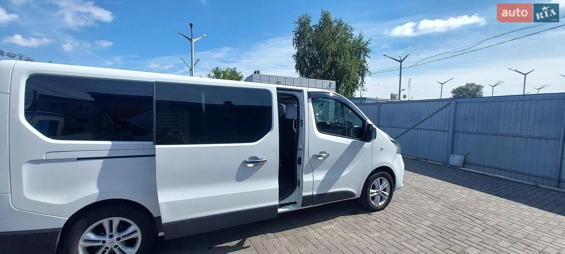 2015 Renault Trafic - мініатюра 23