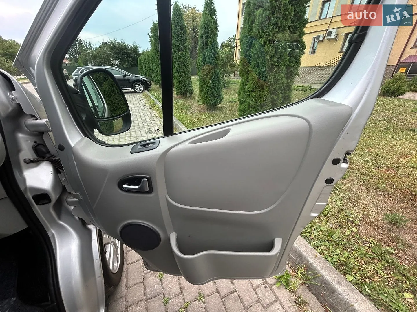 2011 Renault Trafic - мініатюра 16