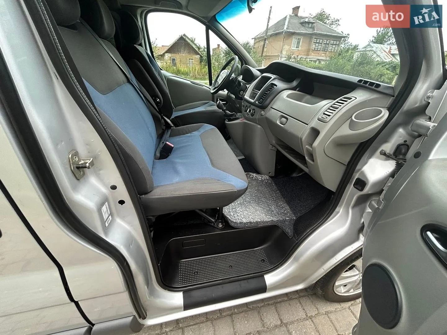 2011 Renault Trafic - мініатюра 12