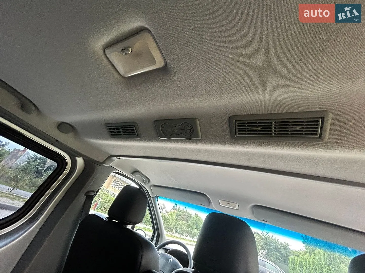 2011 Renault Trafic - мініатюра 26