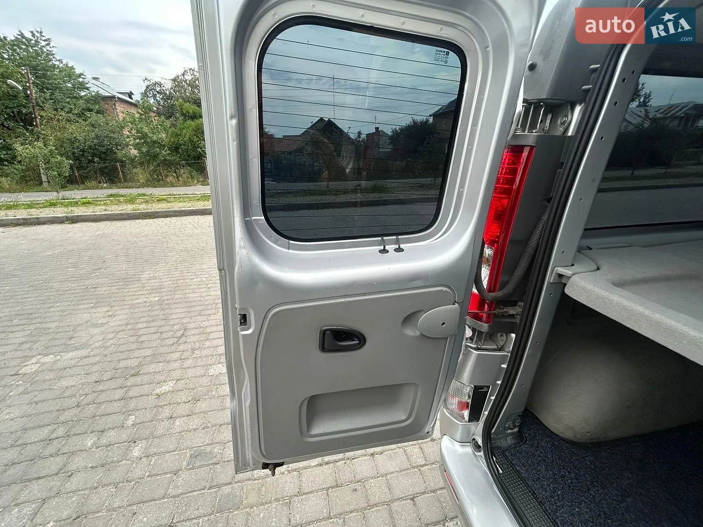 2011 Renault Trafic - мініатюра 27