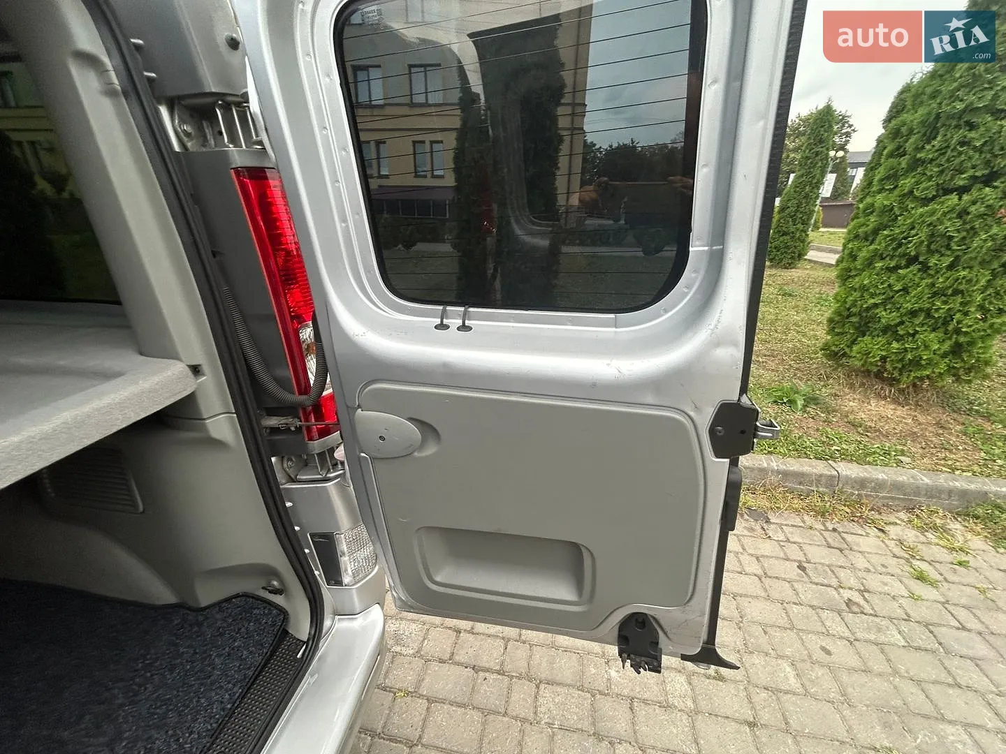 2011 Renault Trafic - мініатюра 30