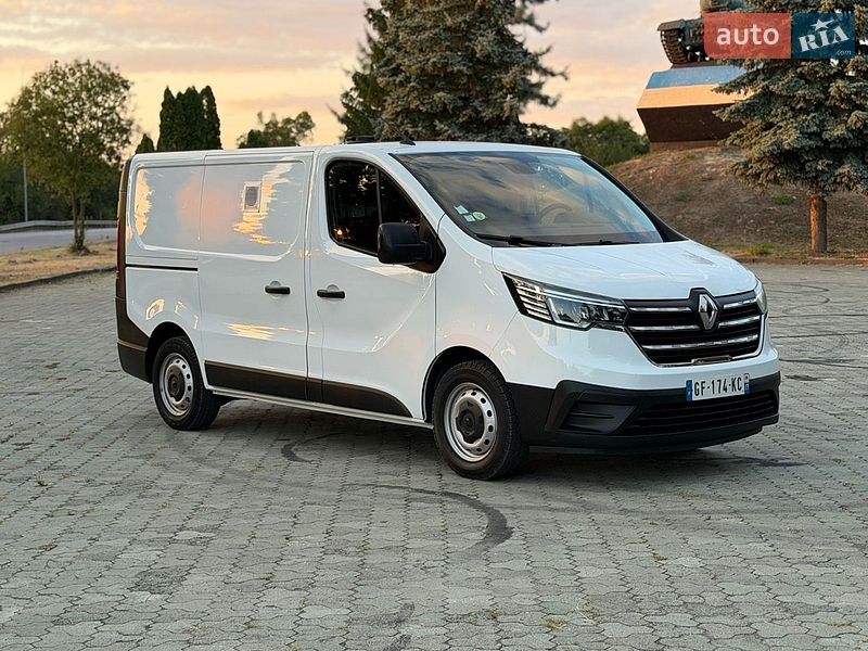 Грузовой фургон Renault Trafic 2022 в Дубно