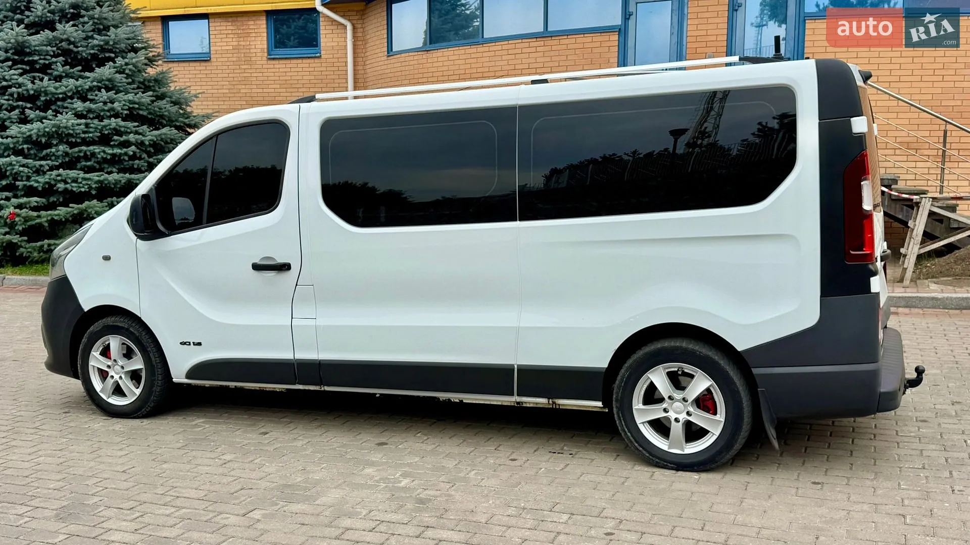 2015 Renault Trafic - мініатюра 14