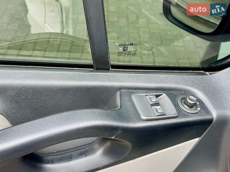 Минивэн Renault Trafic 2015 в Харькове фото 22 Минивэн Renault Trafic 2015 в Харькове
