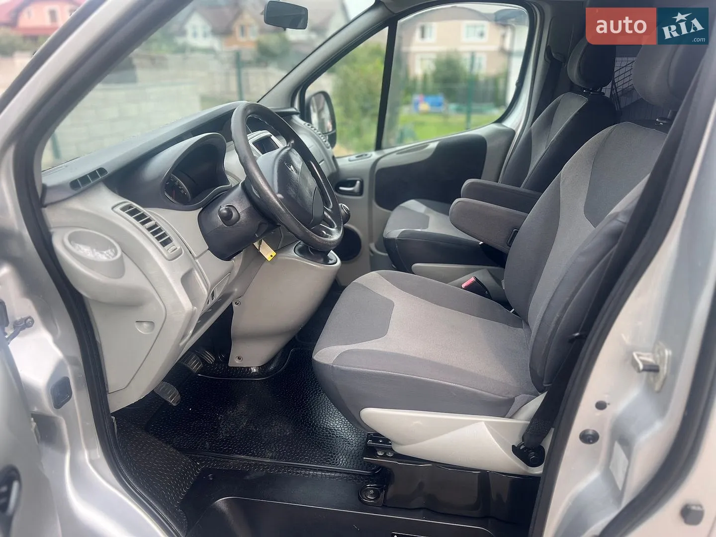 2010 Renault Trafic - мініатюра 17