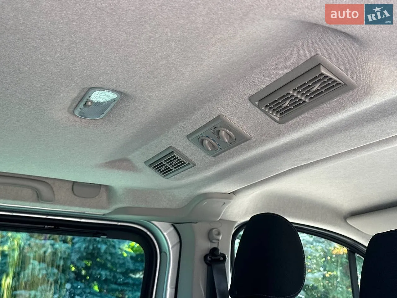 2020 Renault Trafic - мініатюра 16