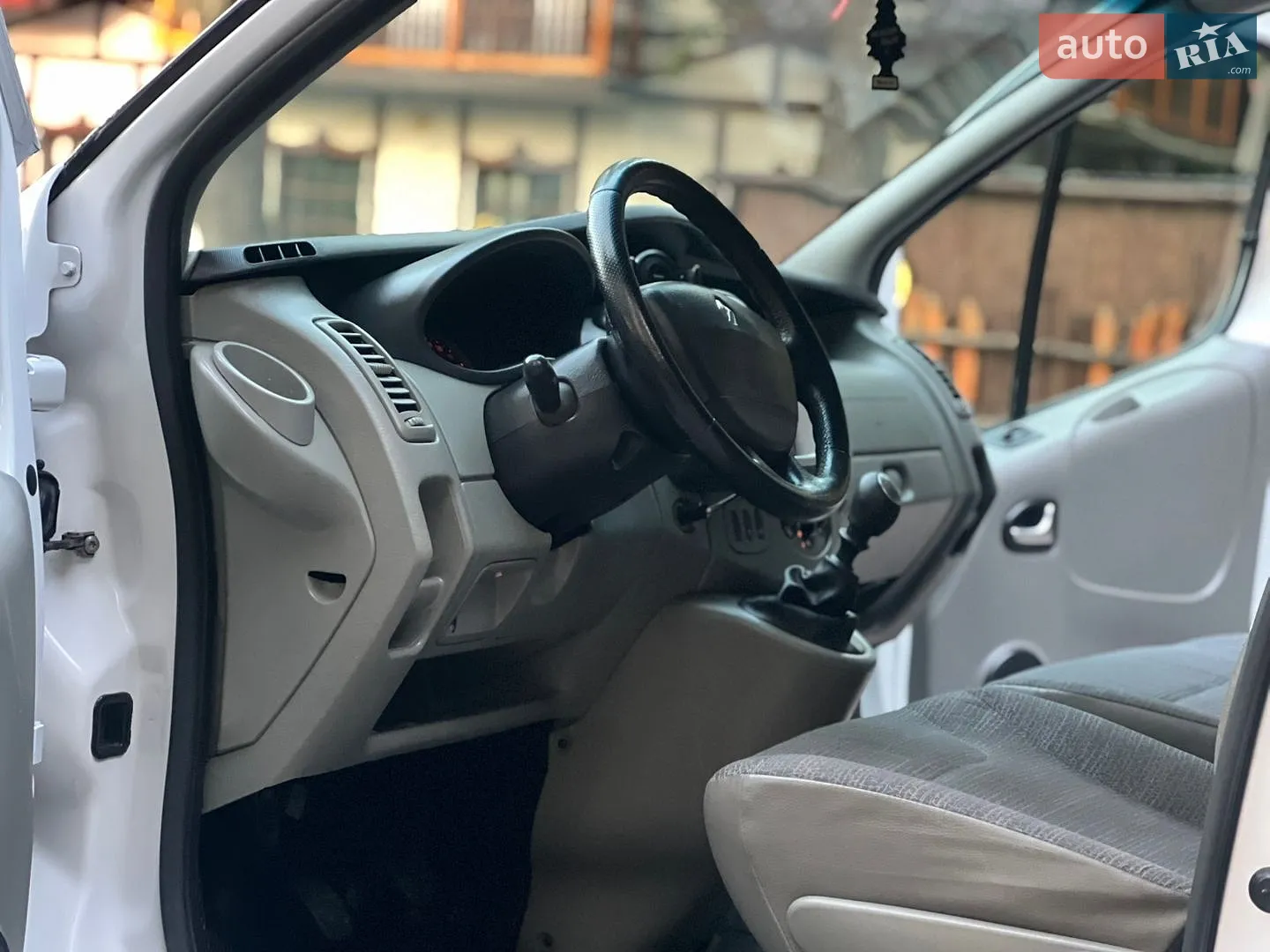 2014 Renault Trafic - мініатюра 78