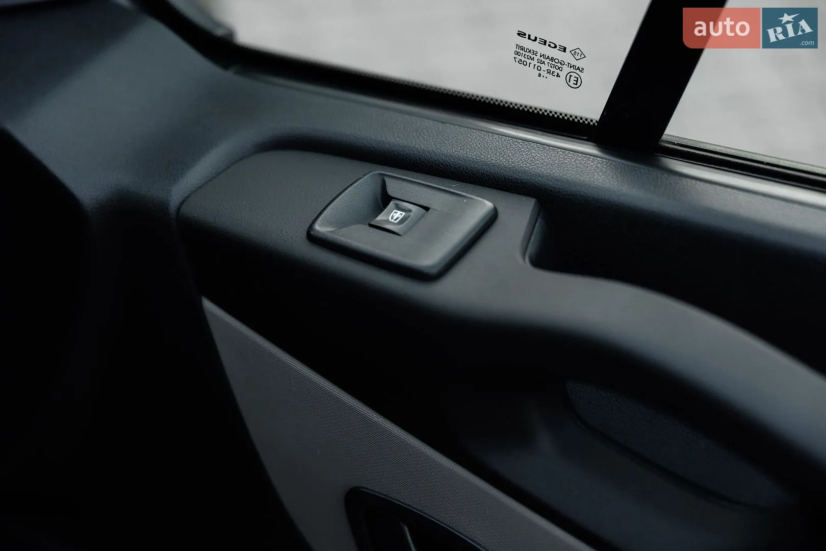 2016 Renault Trafic - мініатюра 33