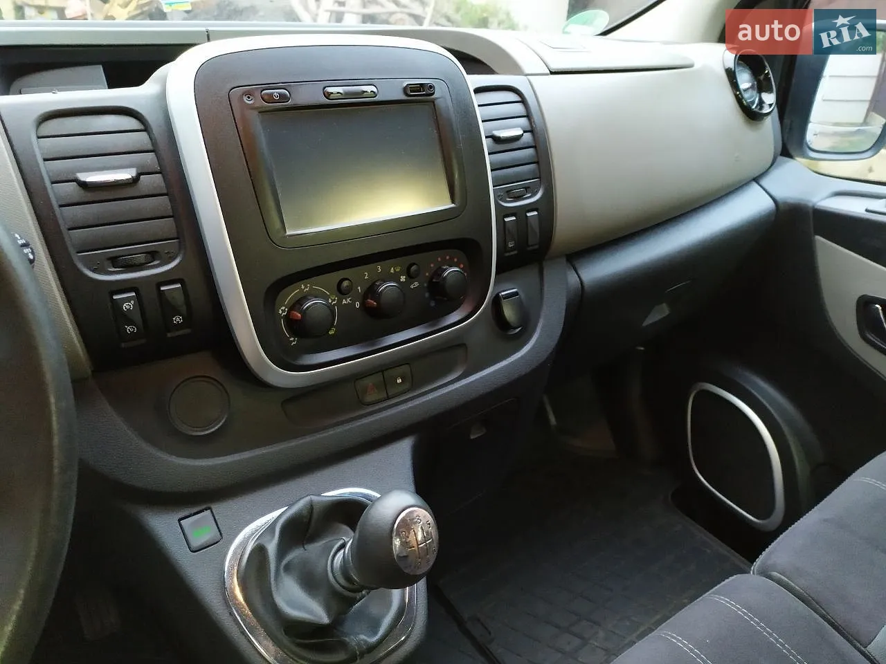2014 Renault Trafic - мініатюра 24