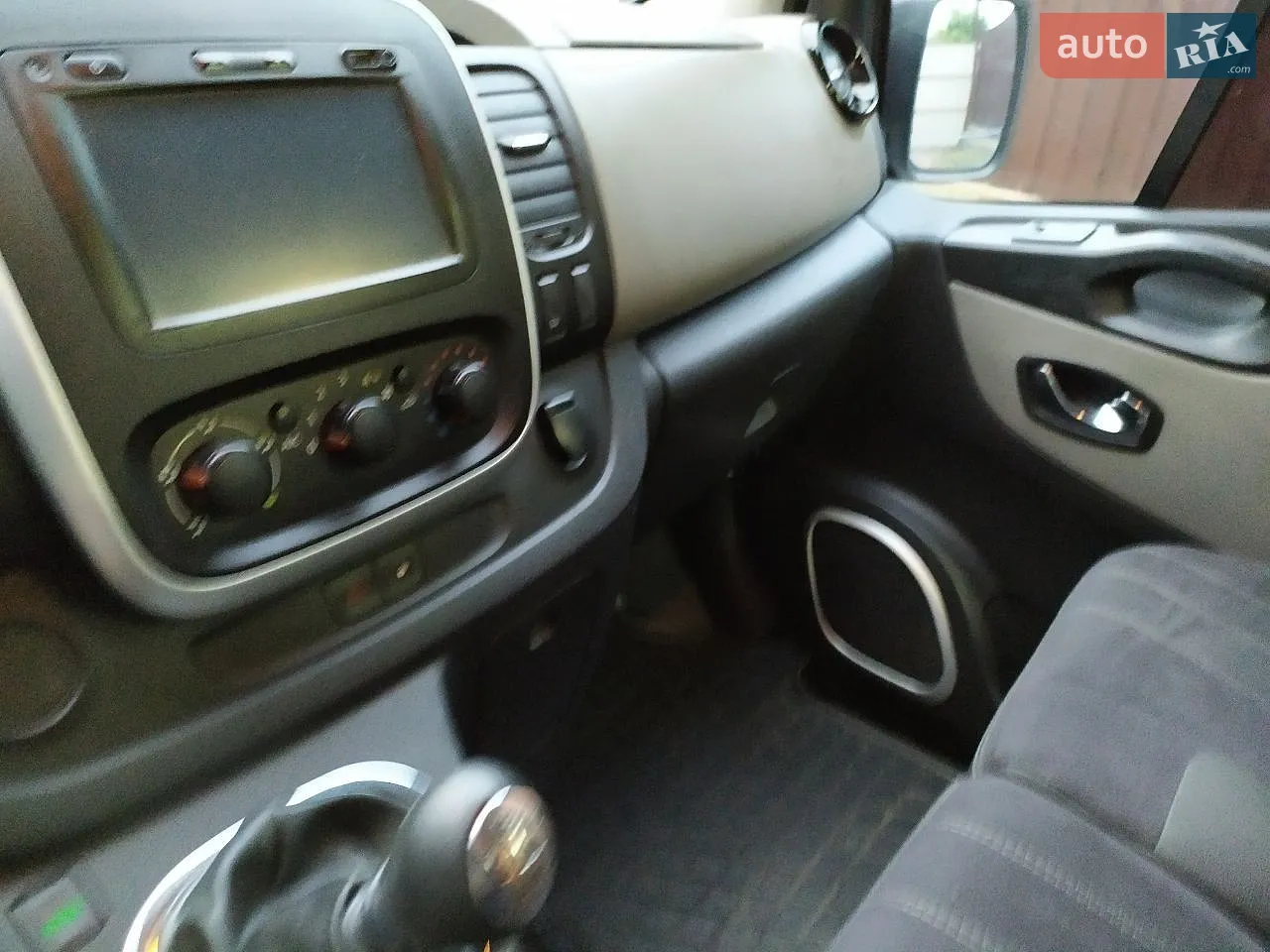 2014 Renault Trafic - мініатюра 27
