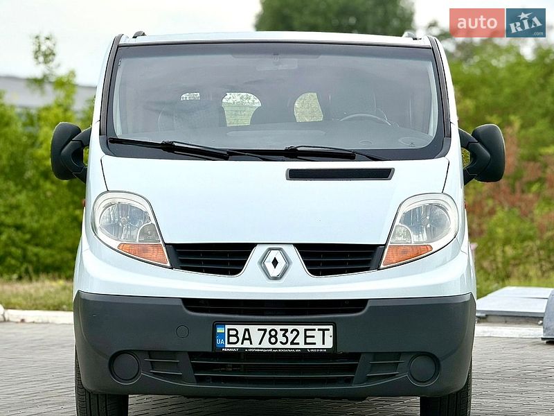 Минивэн Renault Trafic 2007 в Кропивницком