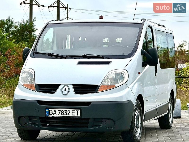 Минивэн Renault Trafic 2007 в Кропивницком