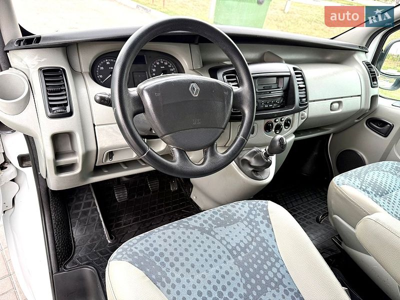Минивэн Renault Trafic 2007 в Кропивницком