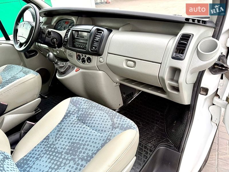 Минивэн Renault Trafic 2007 в Кропивницком