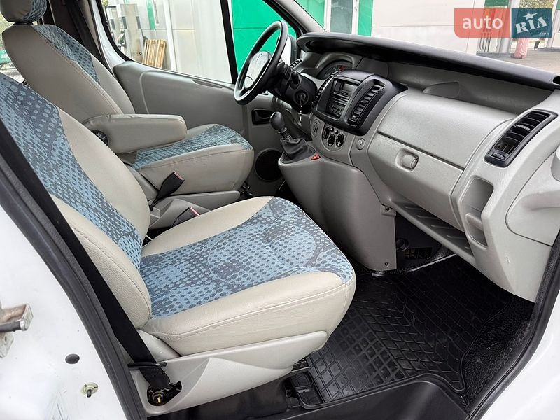Минивэн Renault Trafic 2007 в Кропивницком