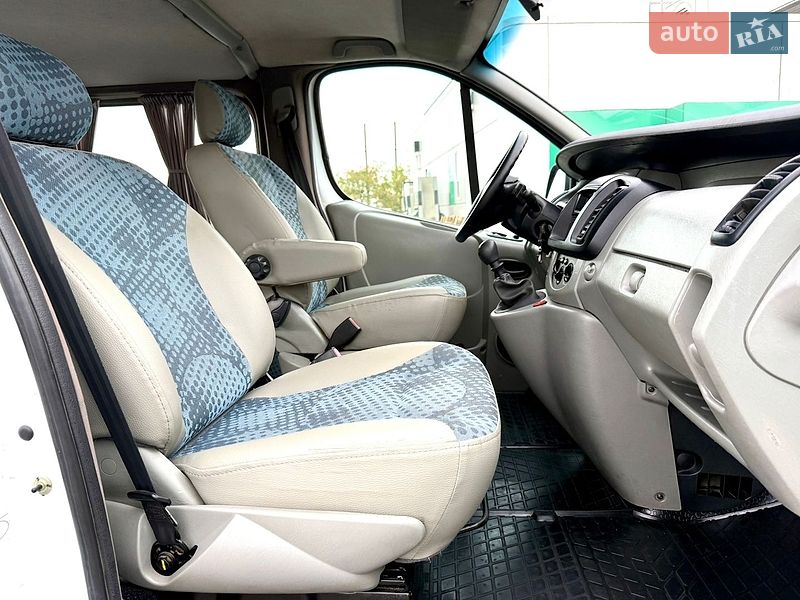 Минивэн Renault Trafic 2007 в Кропивницком