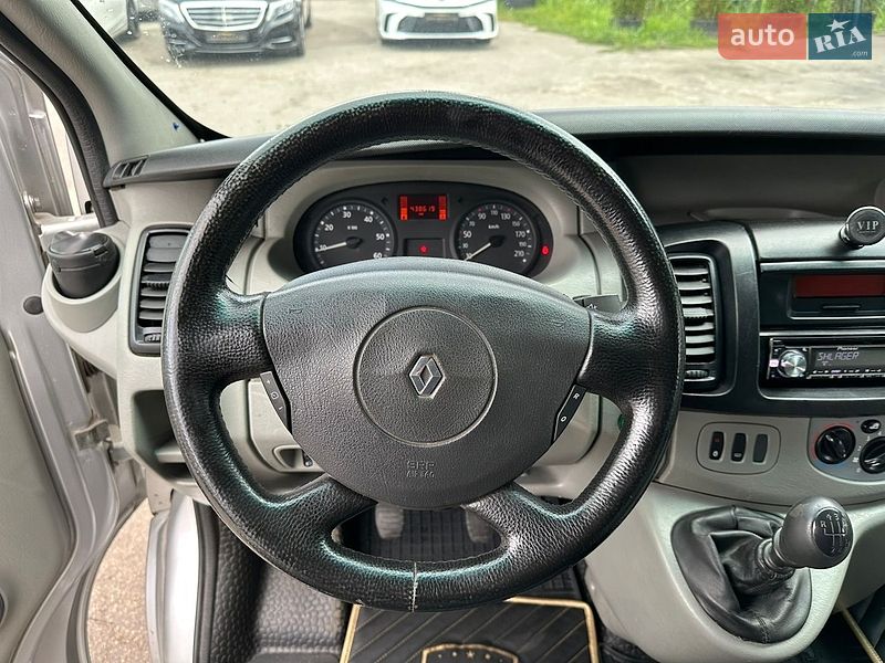 Минивэн Renault Trafic 2008 в Харькове