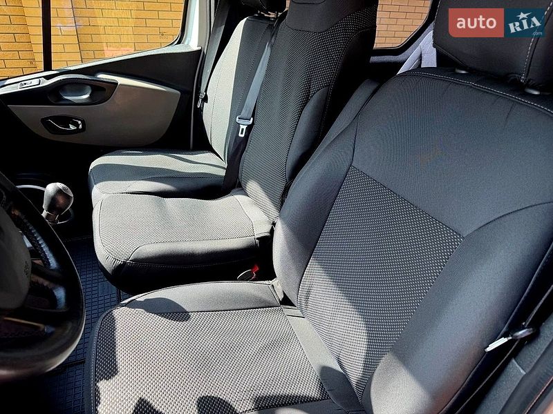 Минивэн Renault Trafic 2015 в Хмельницком