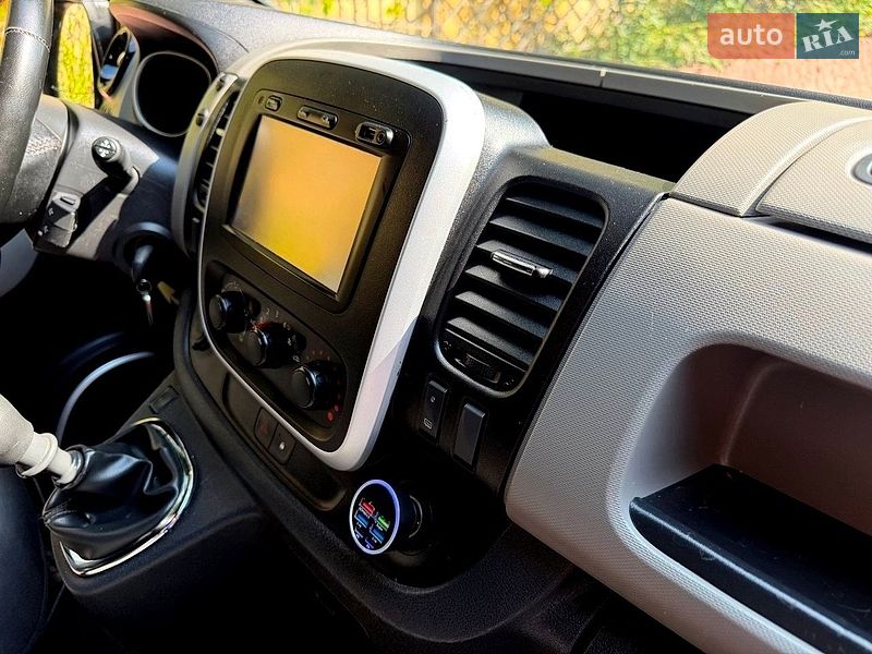 Минивэн Renault Trafic 2015 в Хмельницком