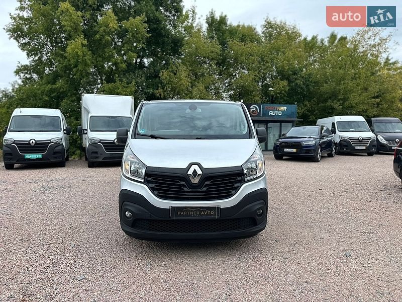 Другие грузовики Renault Trafic 2016 в Ровно