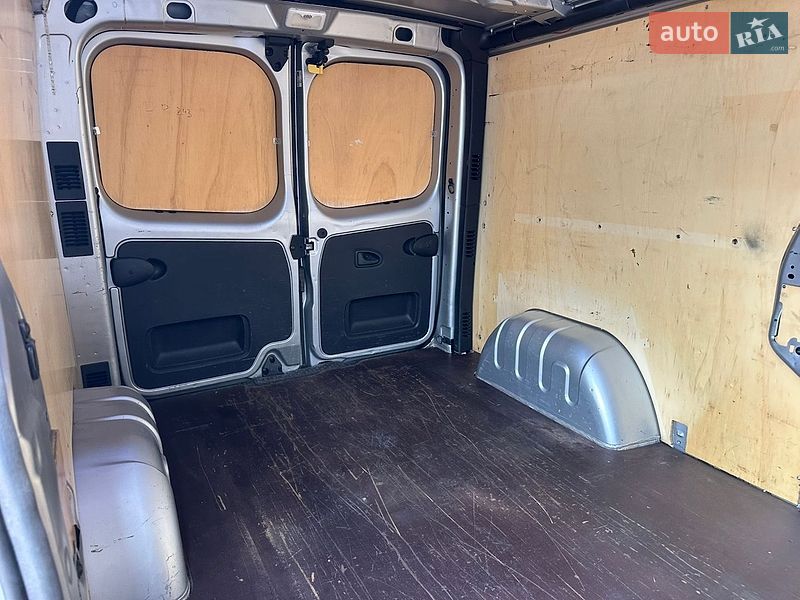 Другие грузовики Renault Trafic 2016 в Ровно