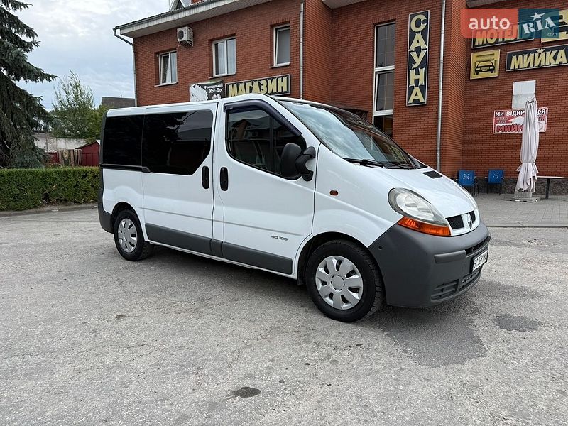 Мінівен Renault Trafic 2004 в Кременці