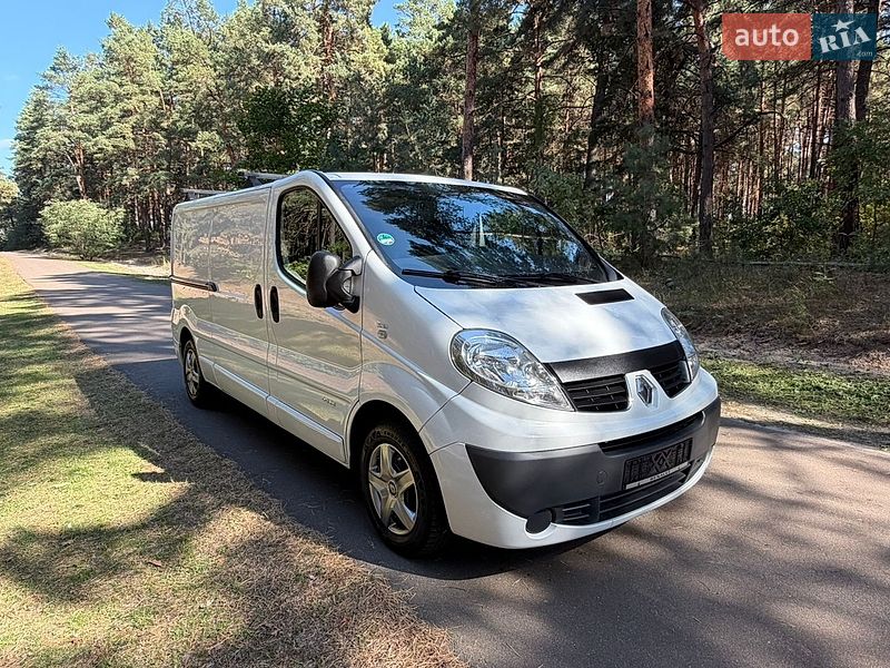 Грузовой фургон Renault Trafic 2014 в Киеве