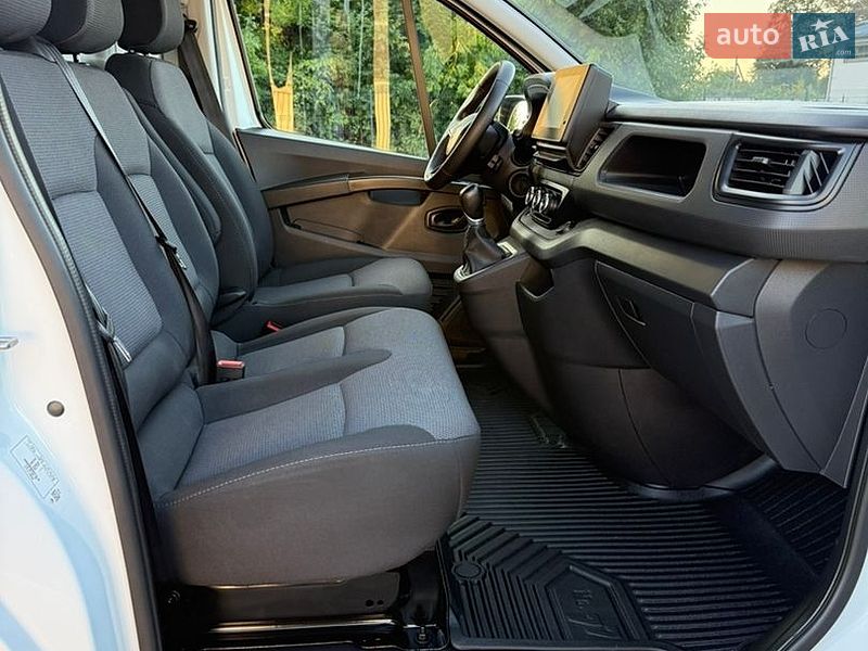 Мінівен Renault Trafic 2023 в Козятині